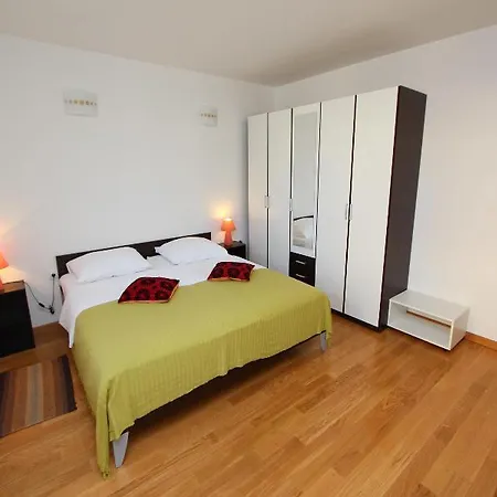 Apartments Hanna *